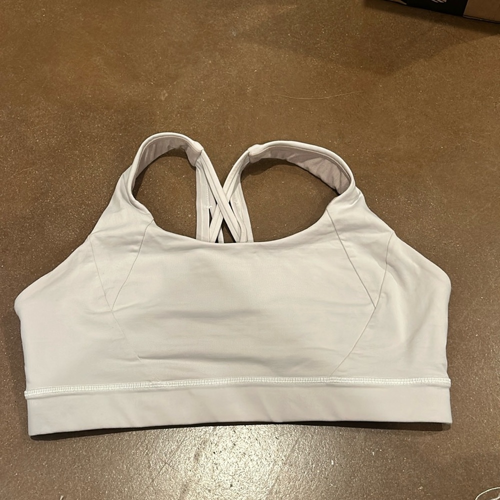 Lululemon Free to be Bra size 10